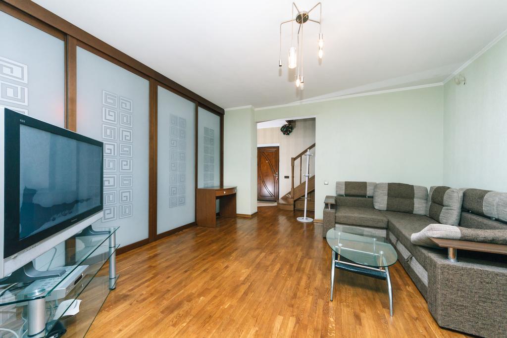 Two-Storey Apartment Near Iec Kiev Exterior foto